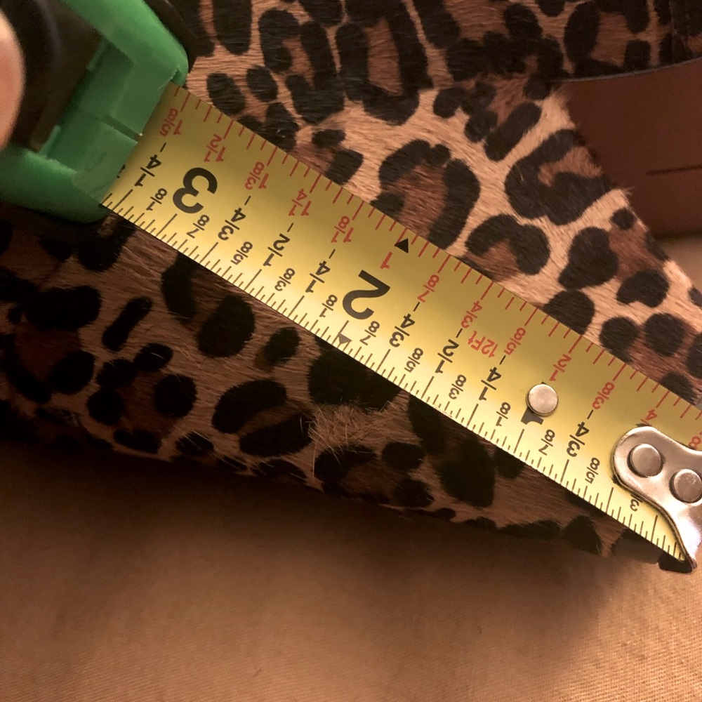 Nine West, Cheetah print, size 9 never worn